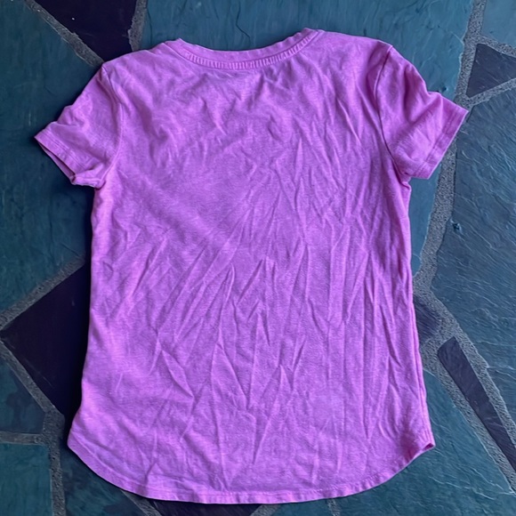 Gap T-Shirt - Picture 4 of 4